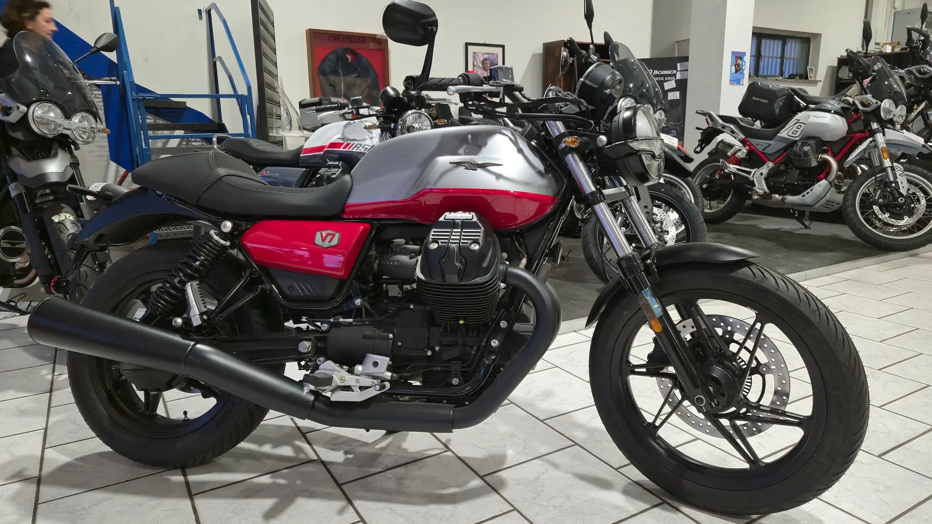 Moto Guzzi V 7 V7 CORSA Gri - 1