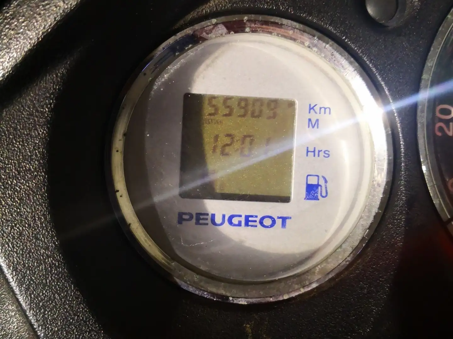 Peugeot Geopolis 250 Чорний - 2