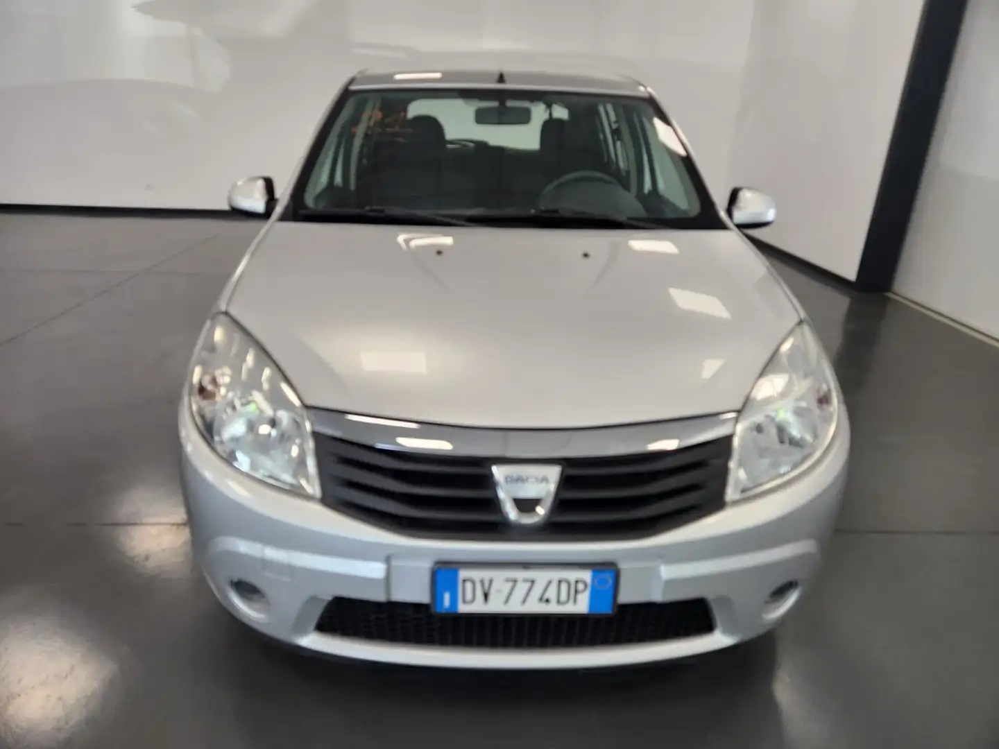 Dacia Sandero Sandero 1.4 8v Laureate Gpl+ UNICO PROPRIETARIO - 2