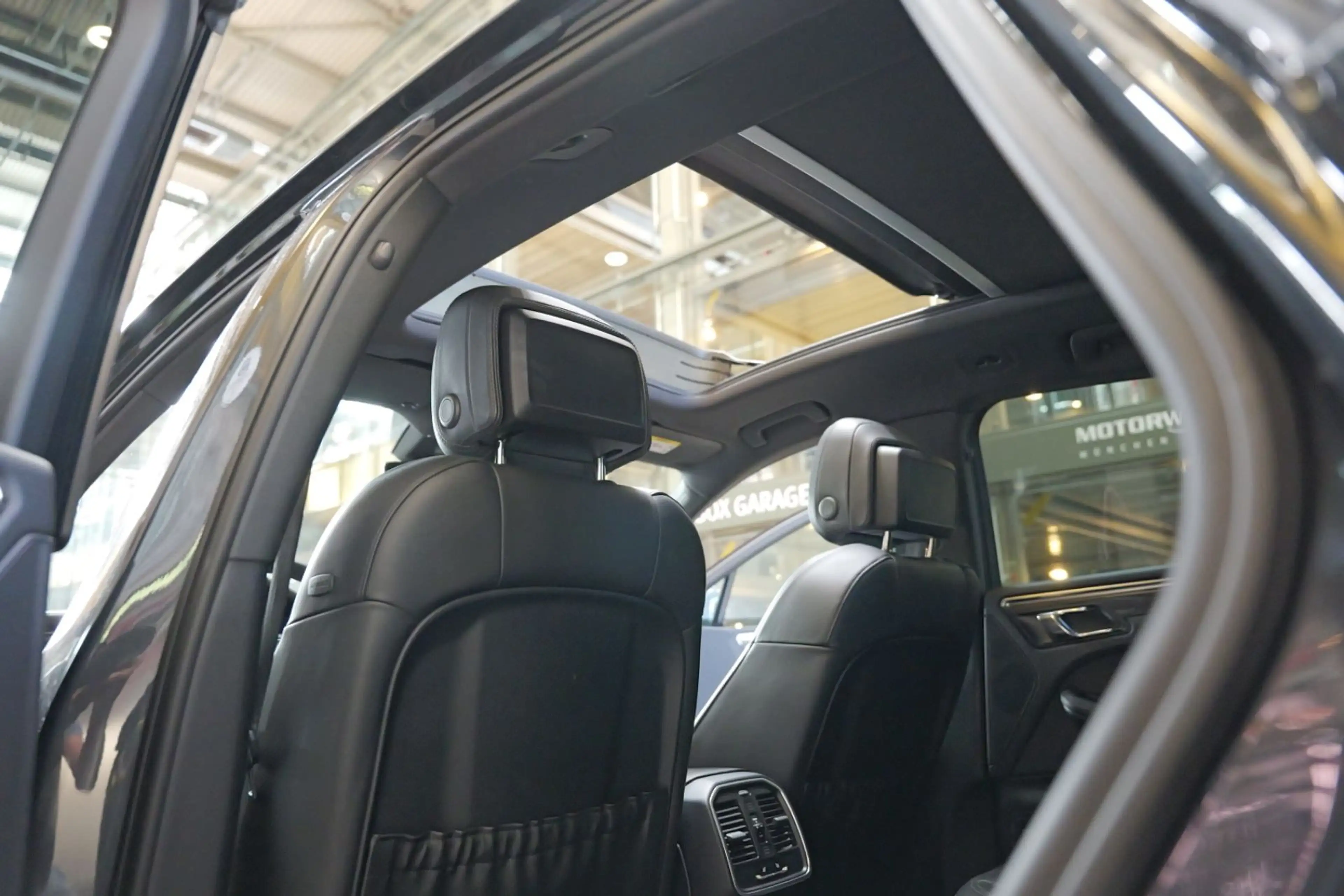 Porsche Macan S *LED*PANO*21"*Luftfederung*PASM*BOSE — photo 14