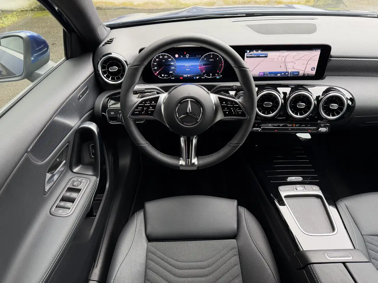 Mercedes-Benz A-Class d Limousine Progressive LED MBUX Rü-Kamera, миниатюра 17