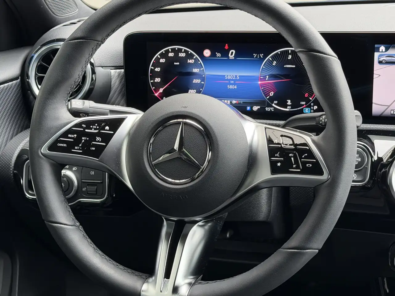 Mercedes-Benz A-Class d Limousine Progressive LED MBUX Rü-Kamera, миниатюра 18