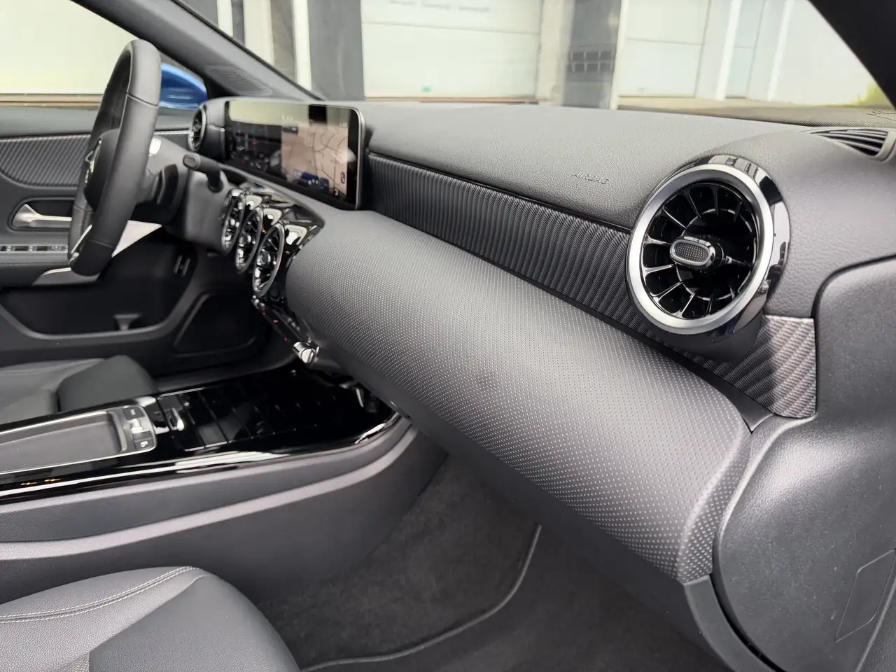 Mercedes-Benz A-Class d Limousine Progressive LED MBUX Rü-Kamera, миниатюра 24