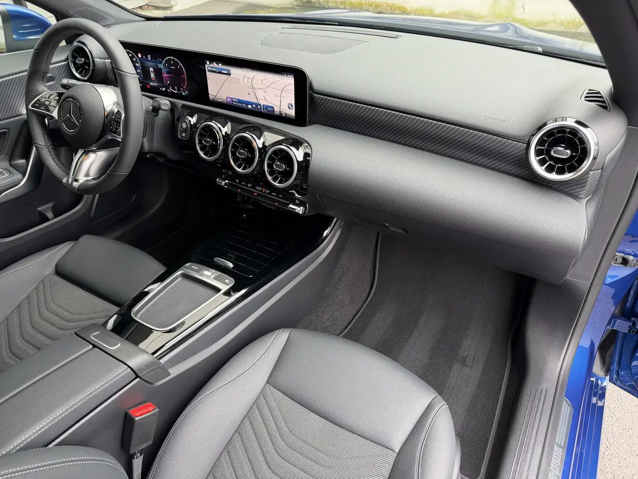 Mercedes-Benz A-Class d Limousine Progressive LED MBUX Rü-Kamera, миниатюра 25