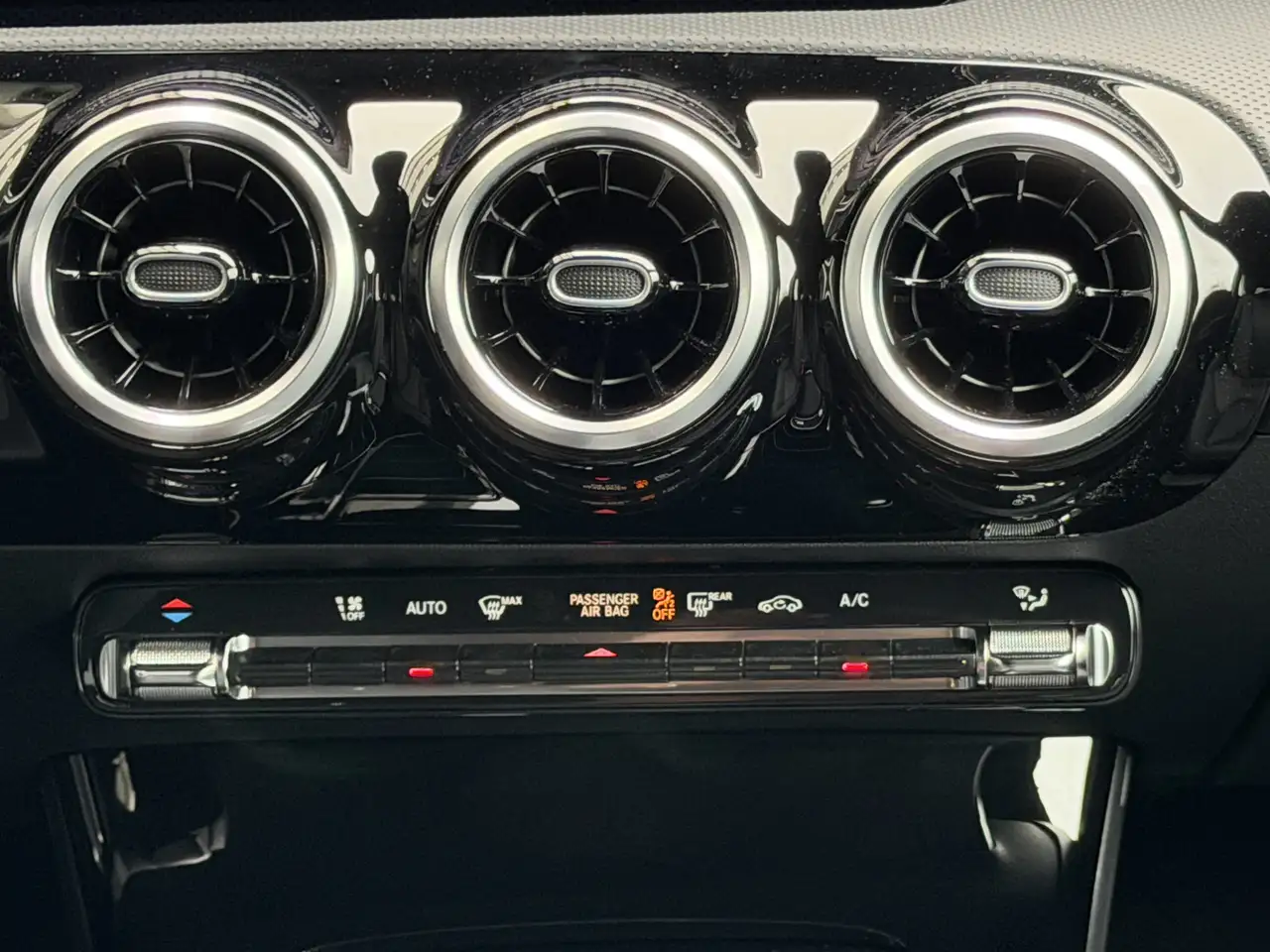 Mercedes-Benz A-Class d Limousine Progressive LED MBUX Rü-Kamera, миниатюра 22