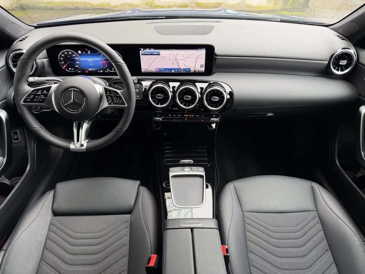 Mercedes-Benz A-Class d Limousine Progressive LED MBUX Rü-Kamera, миниатюра 16
