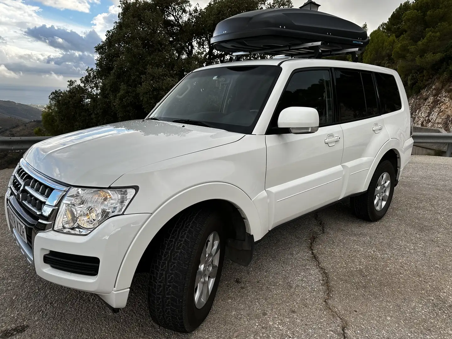 Mitsubishi Montero 3.2DI-D Spirit 5AT 190 - 1