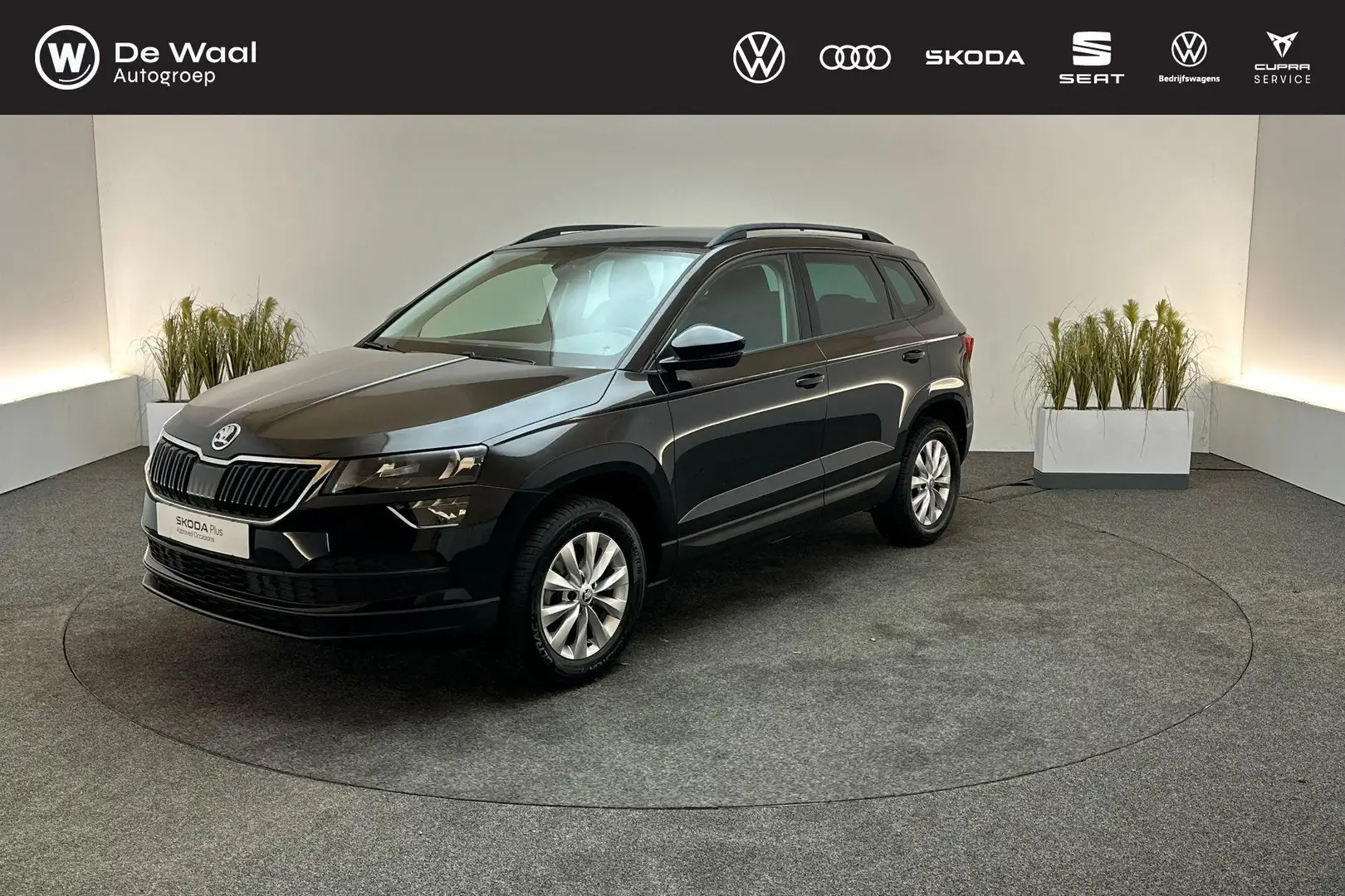 Skoda Karoq 1.0 TSI 115pk Ambition Business | Navigatie, Parke Zwart - 1