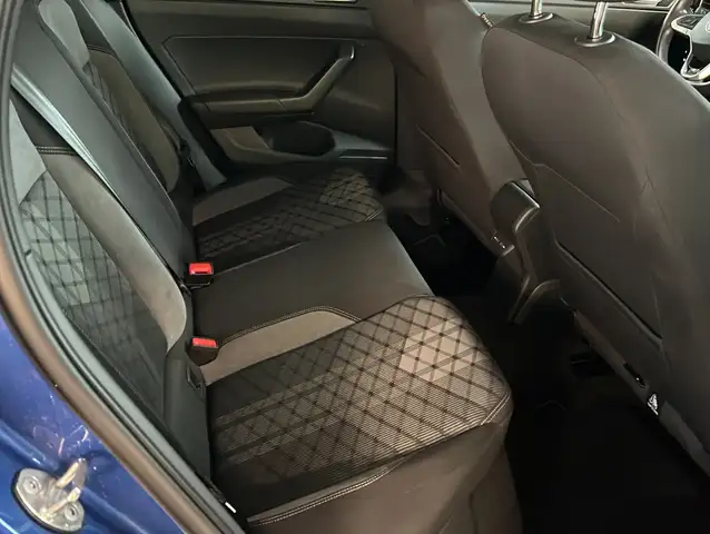 Volkswagen Polo view 19