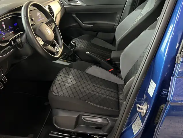 Volkswagen Polo view 5