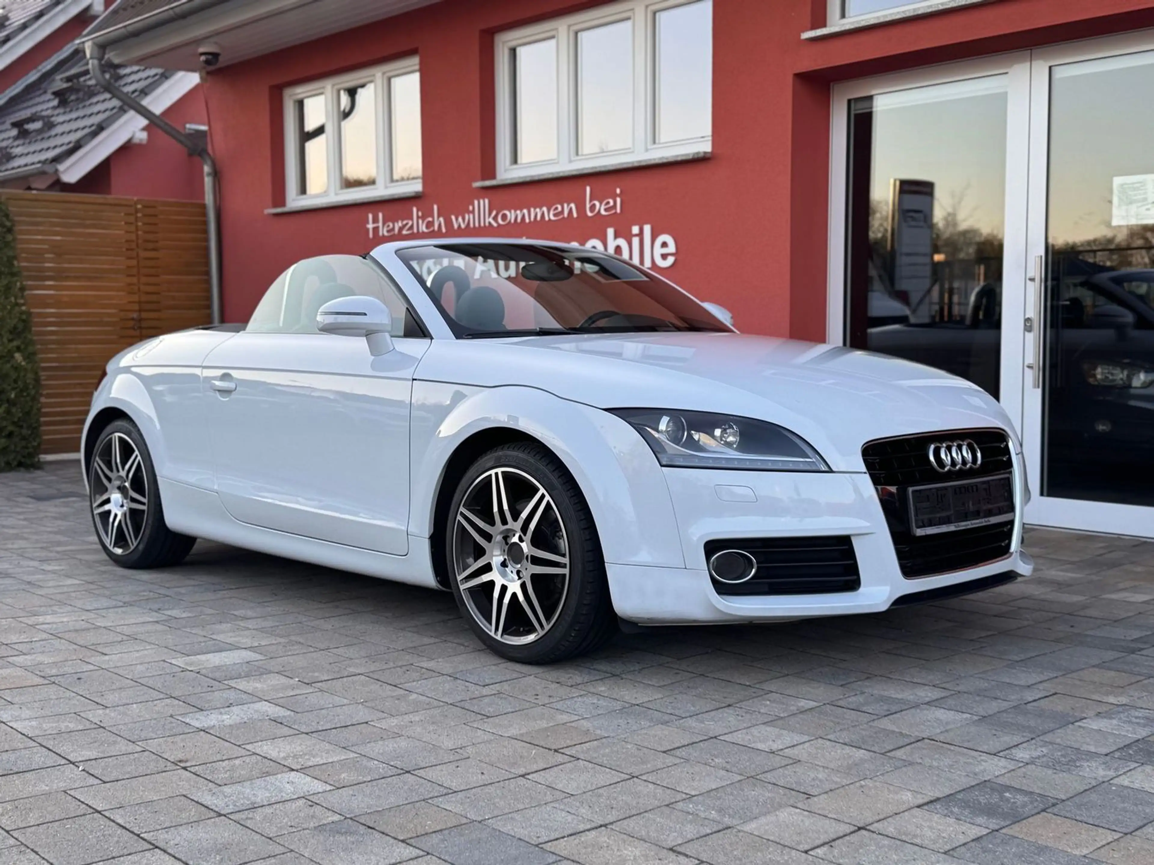 Audi TT 1.8 TFSI Cabrio*2.Hand*TÜV 04/2027 — photo 2
