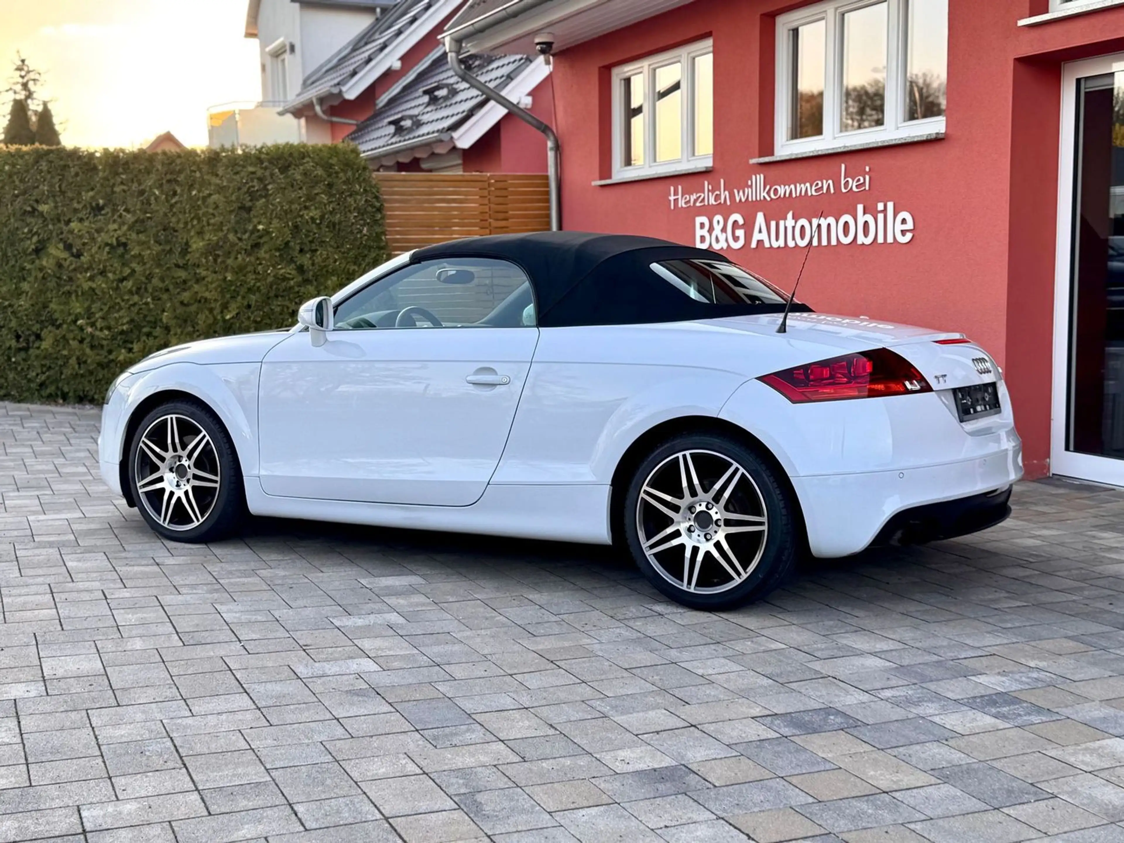 Audi TT 1.8 TFSI Cabrio*2.Hand*TÜV 04/2027 — photo 9