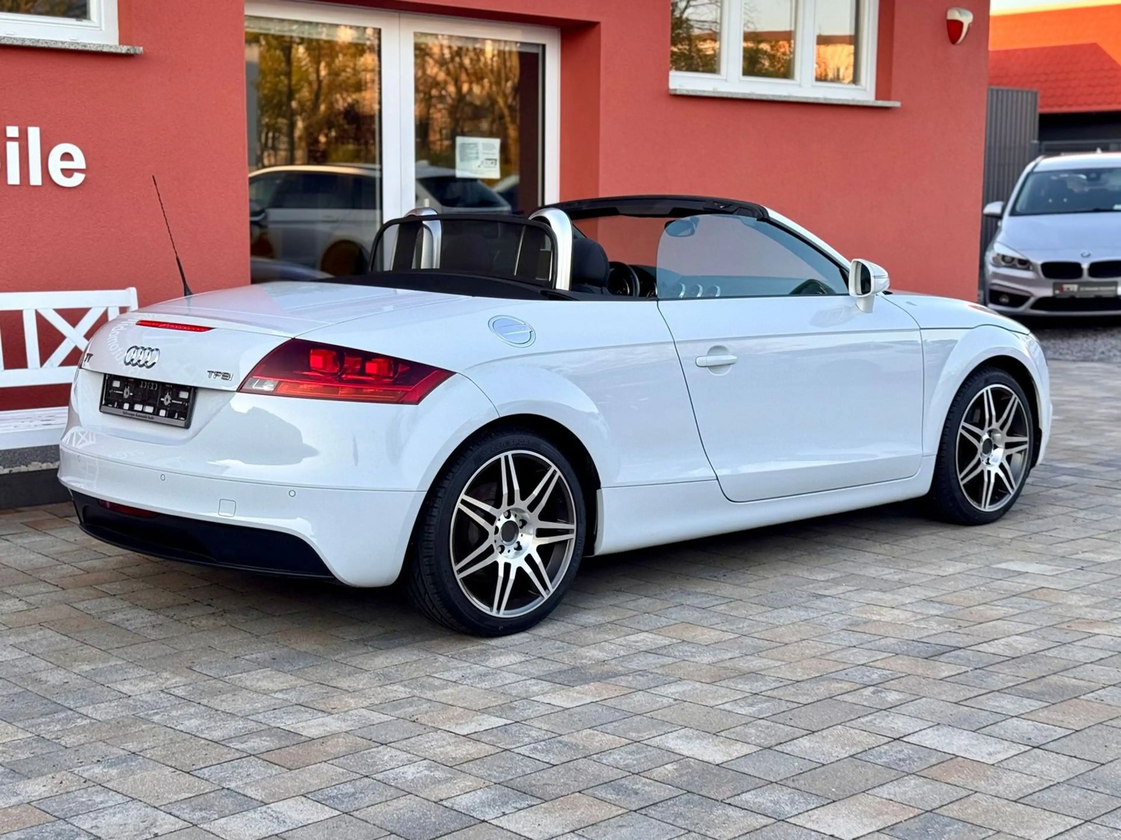 Audi TT 1.8 TFSI Cabrio*2.Hand*TÜV 04/2027 — photo 3