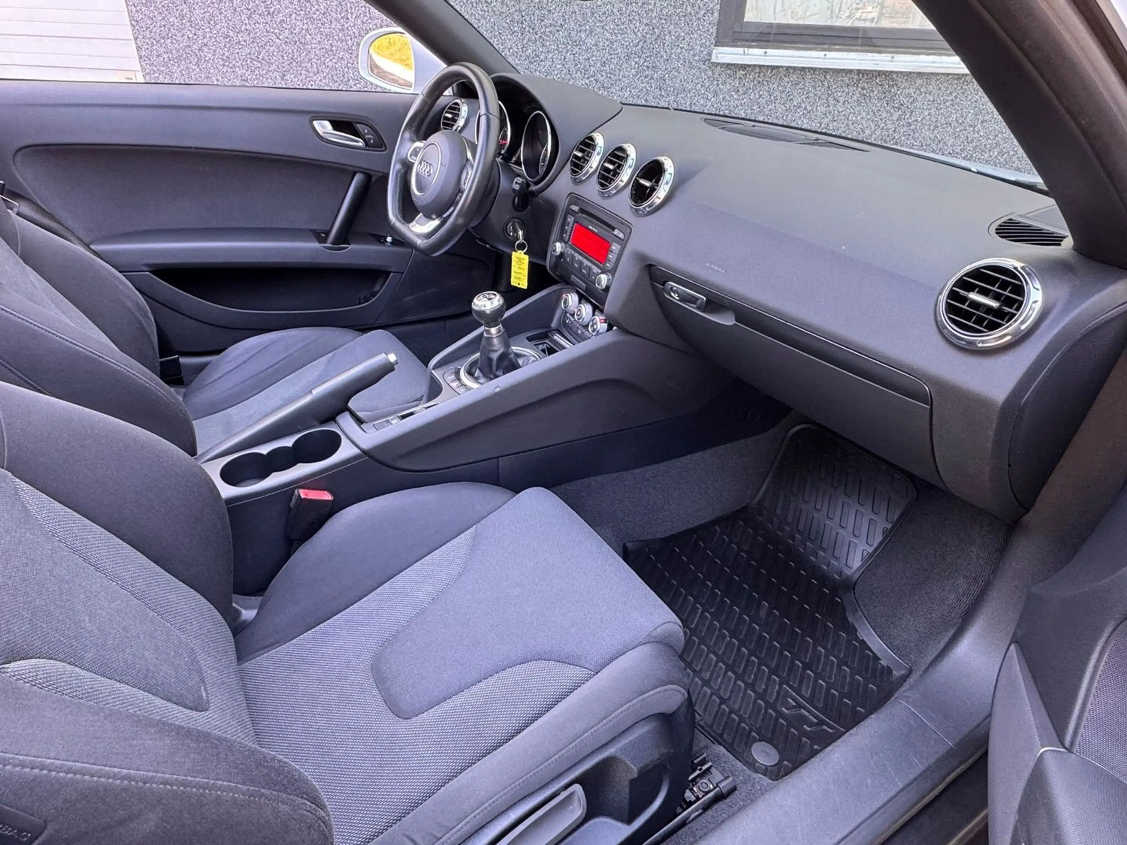 Audi TT 1.8 TFSI Cabrio*2.Hand*TÜV 04/2027 — photo 13