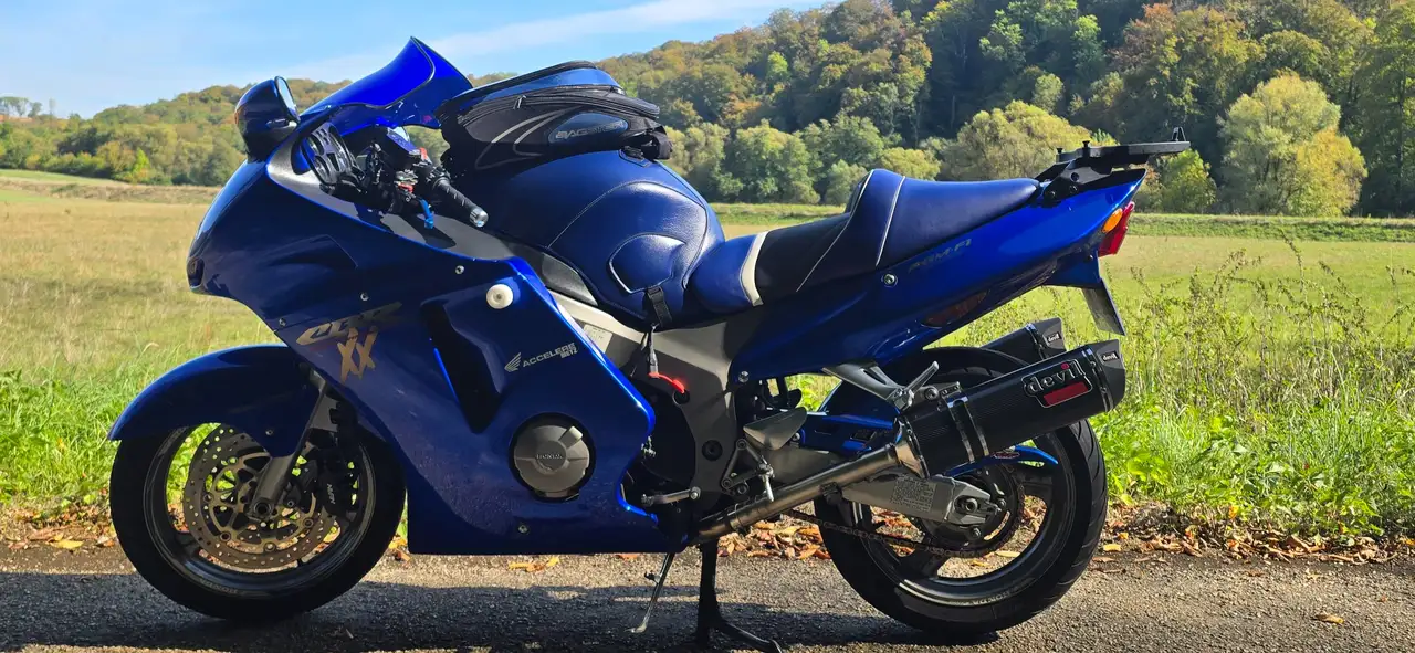 Honda CBR 1100