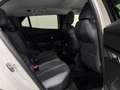 Peugeot e-2008 EV Allure 50 kWh 90% SOH PARELMOER DIGI-DASH CAMER Blanc - thumbnail 15