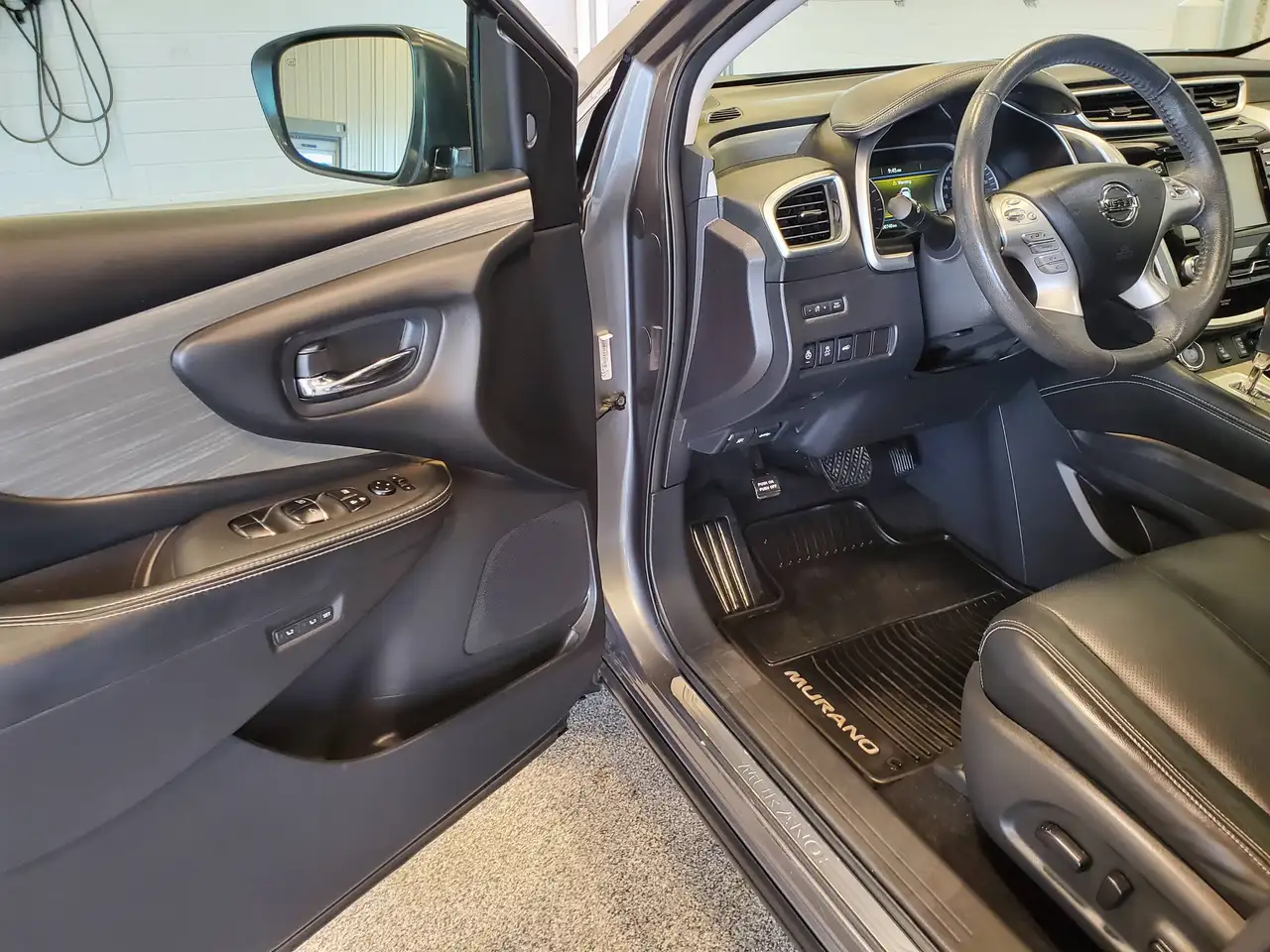 Nissan Murano снимка Nissan Murano