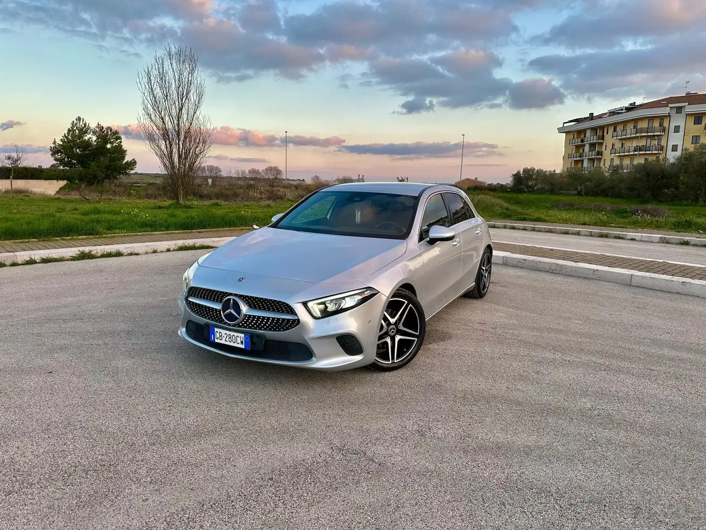Mercedes-Benz A 200 Classe A - W177 2018 Executive auto Grigio - 2
