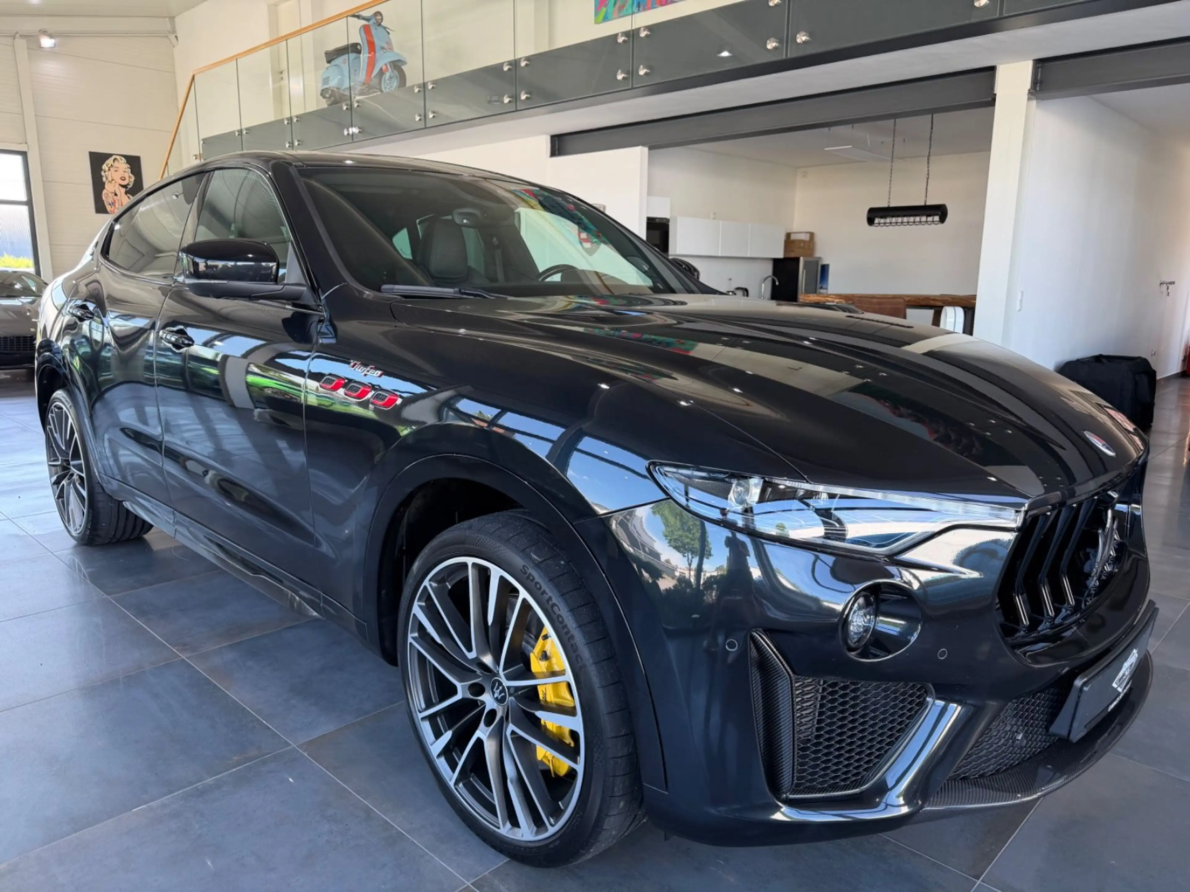 Maserati Levante Trofeo 3.8 V8 Facelift/Carbon/B&W/22' — photo 6