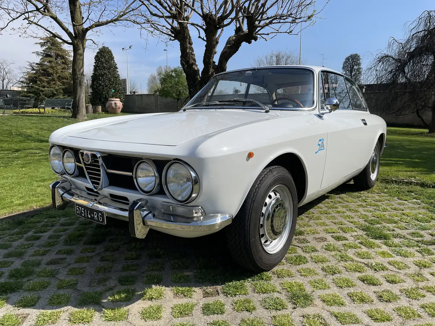 Alfa Romeo Giulia GT 1750 veloce - 1