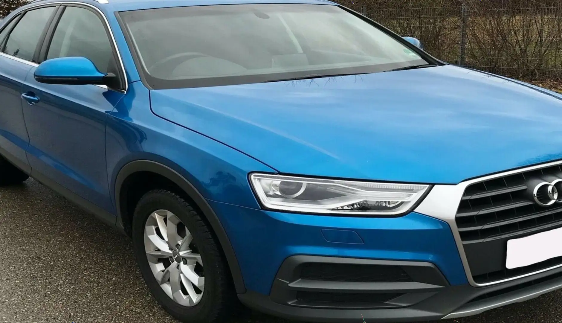 Audi Q3 Q3 1.4 TFSI Blau - 2