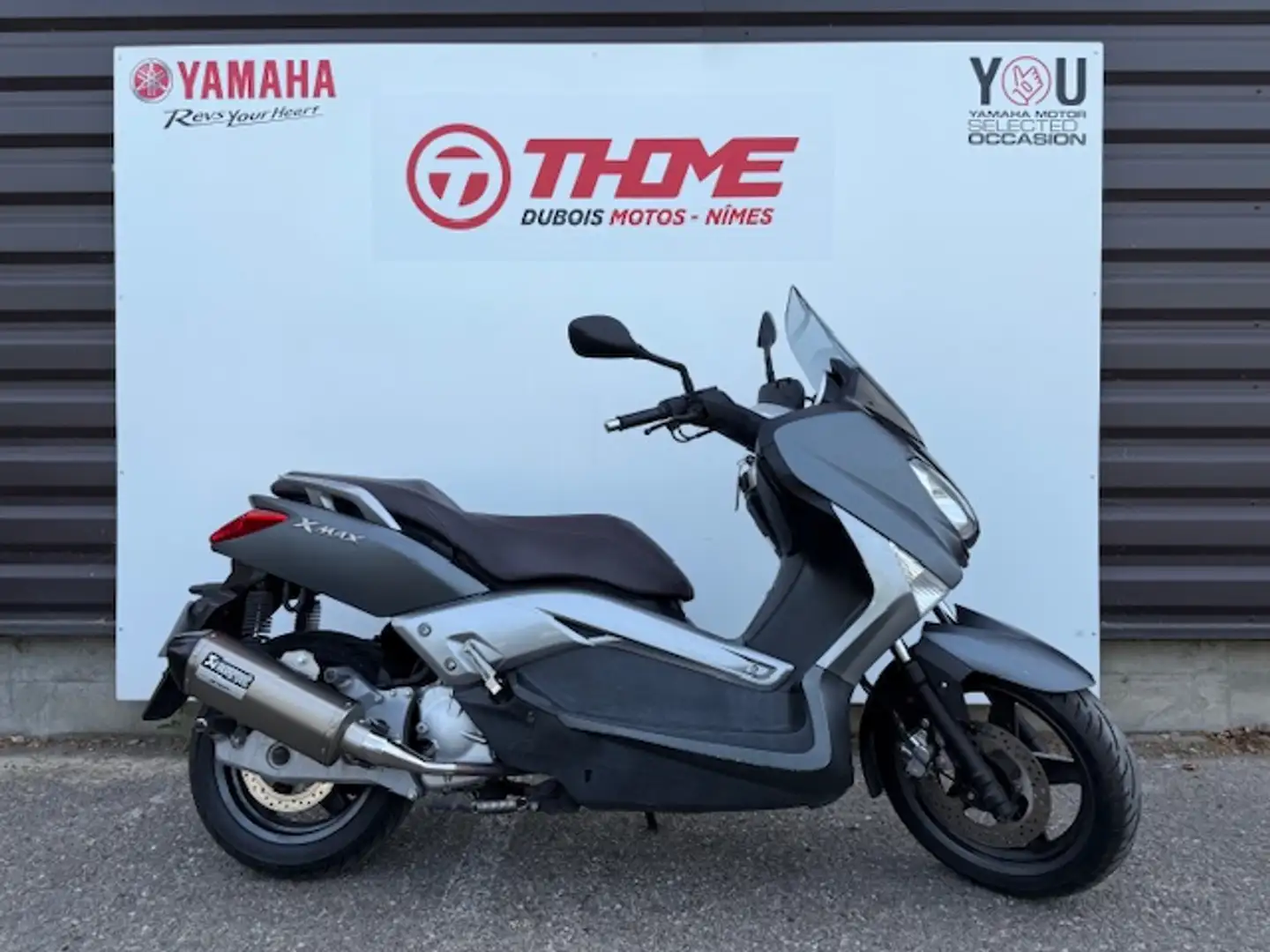 Yamaha X-Max 125 Šedá - 1