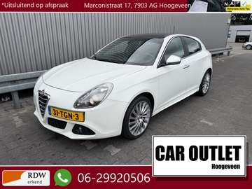 1.4 T Distinctive Pano AUTOMAAT LM Navi --Inruil M