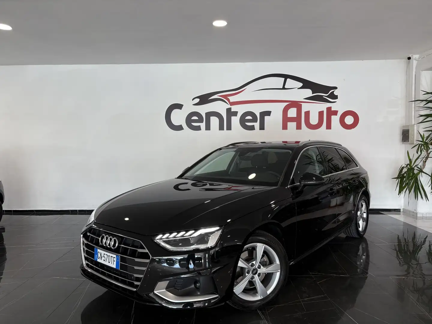 Audi A4 Avant 35 TDI/163 CV S tronic Business Advanced - 1
