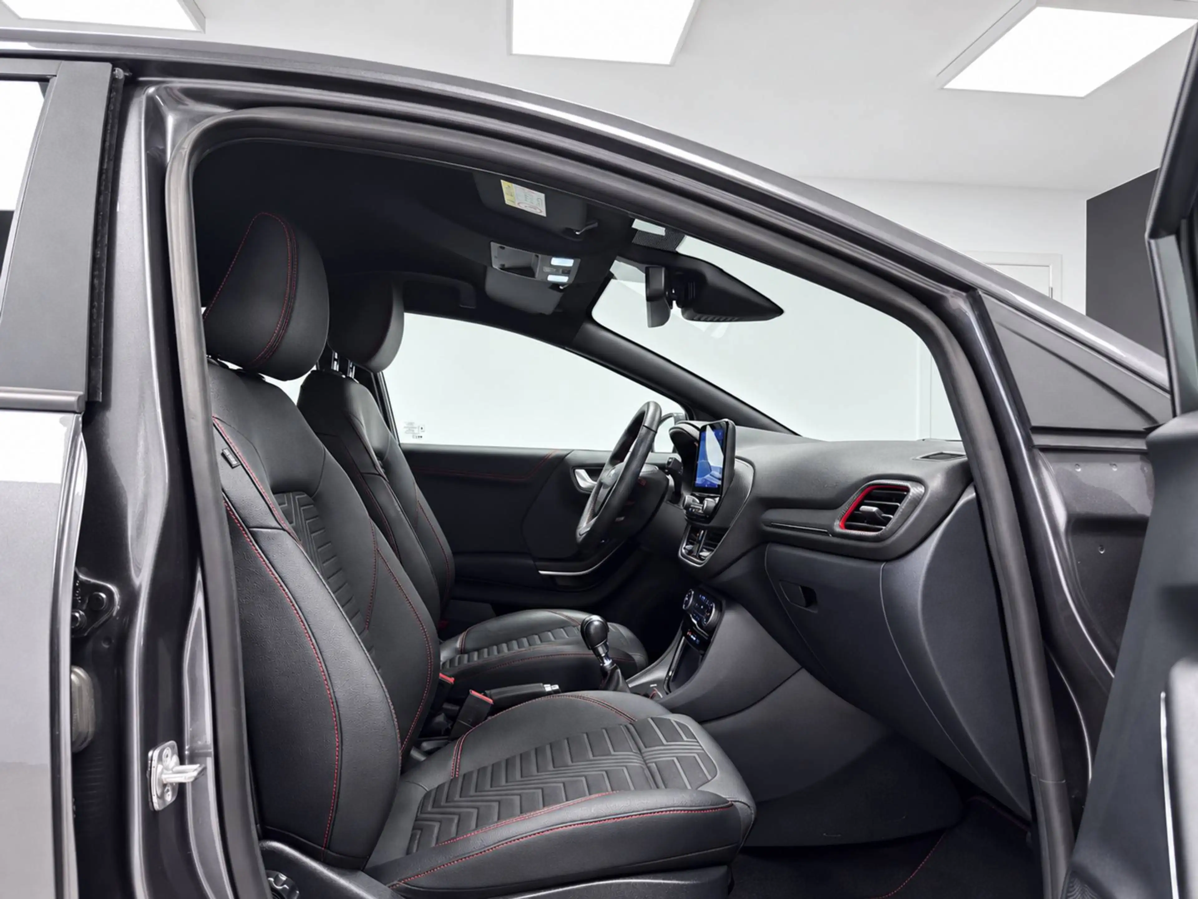 Ford Puma 1.0 EcoBoost mHEV ST-LineX *GPS*LED*CUIR*GARANTIE — photo 12