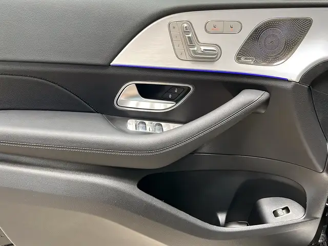 Mercedes-Benz Gle Class view 12
