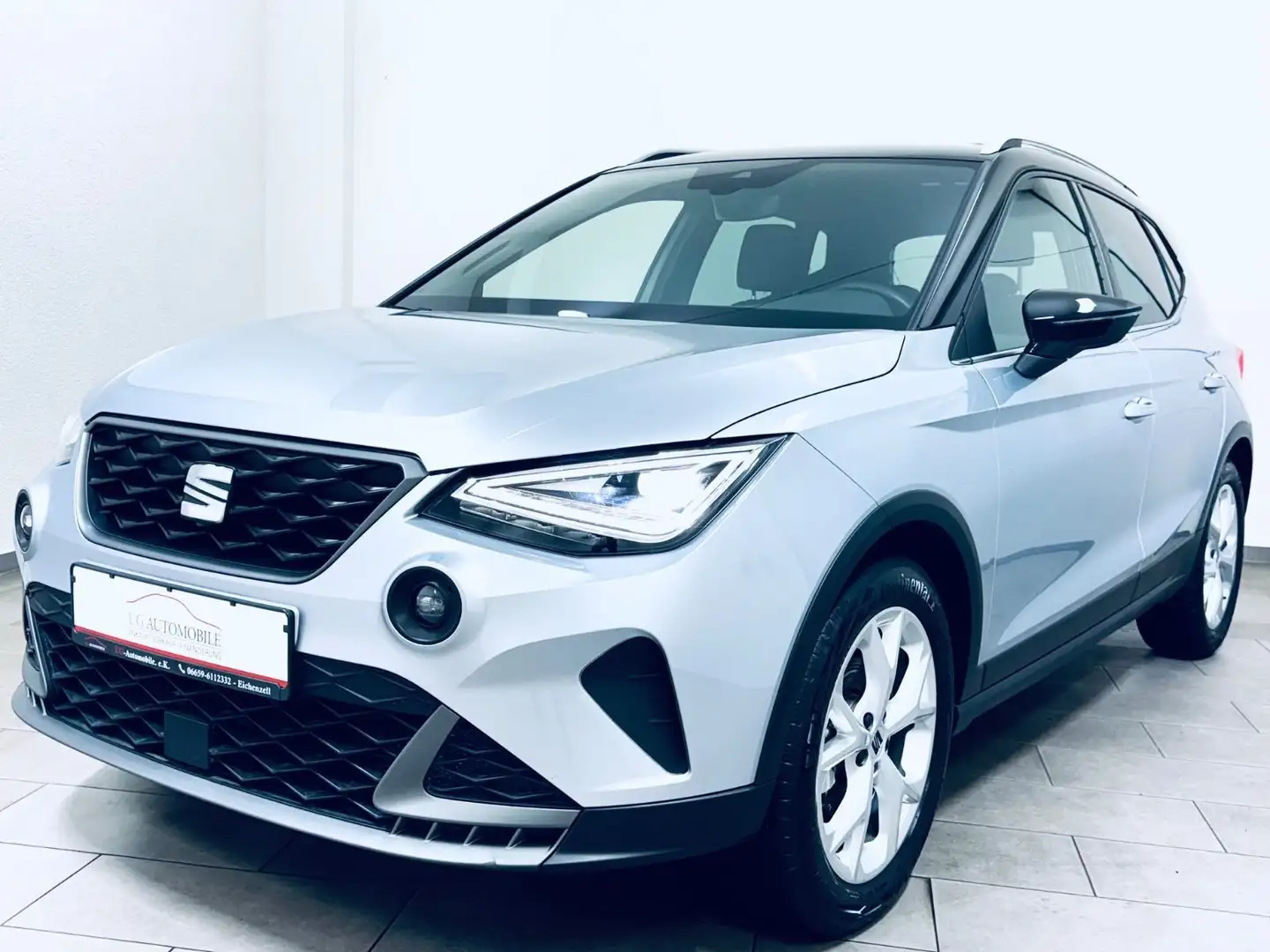 SEAT Arona FR  1.0 TSI * 1.H * TEMP * GAR-bis-06.27 Silber - 1