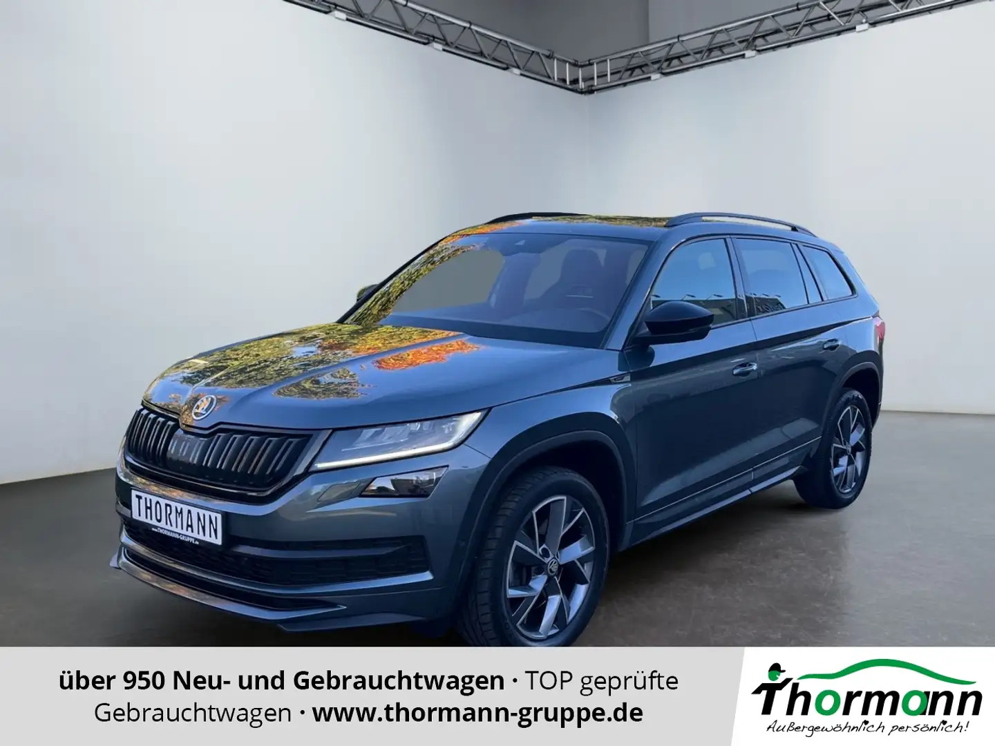 Skoda Kodiaq 2.0 TDI Sportline 360° 4xSitzheiz AHK Grijs - 1