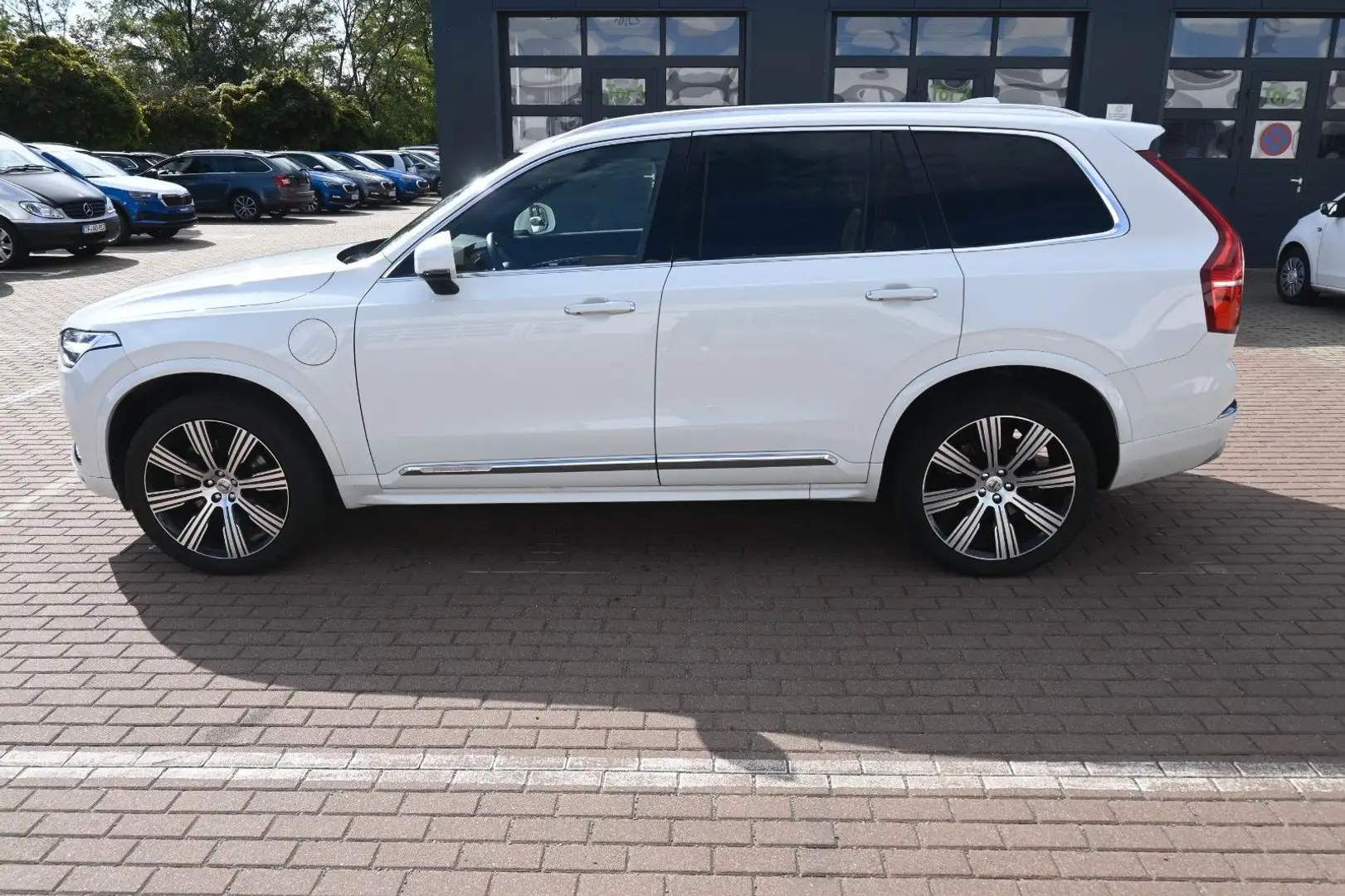 Volvo XC90 T8 Inscript. PHEV AWD*H&K*RFK*PANO*STHZG* Weiß - 1