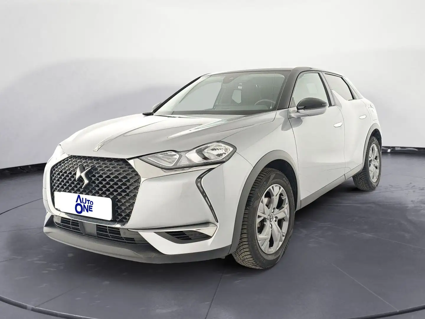 DS Automobiles DS 3 Crossback 1.2 PureTech 100Cv Bastille - 2k** Srebrny - 1