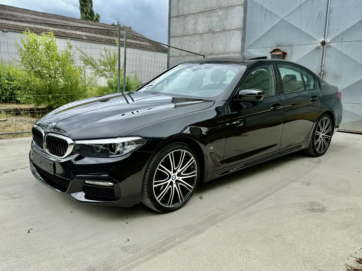 BMW 530 530eA PHEV Performance (185 kW) - 1