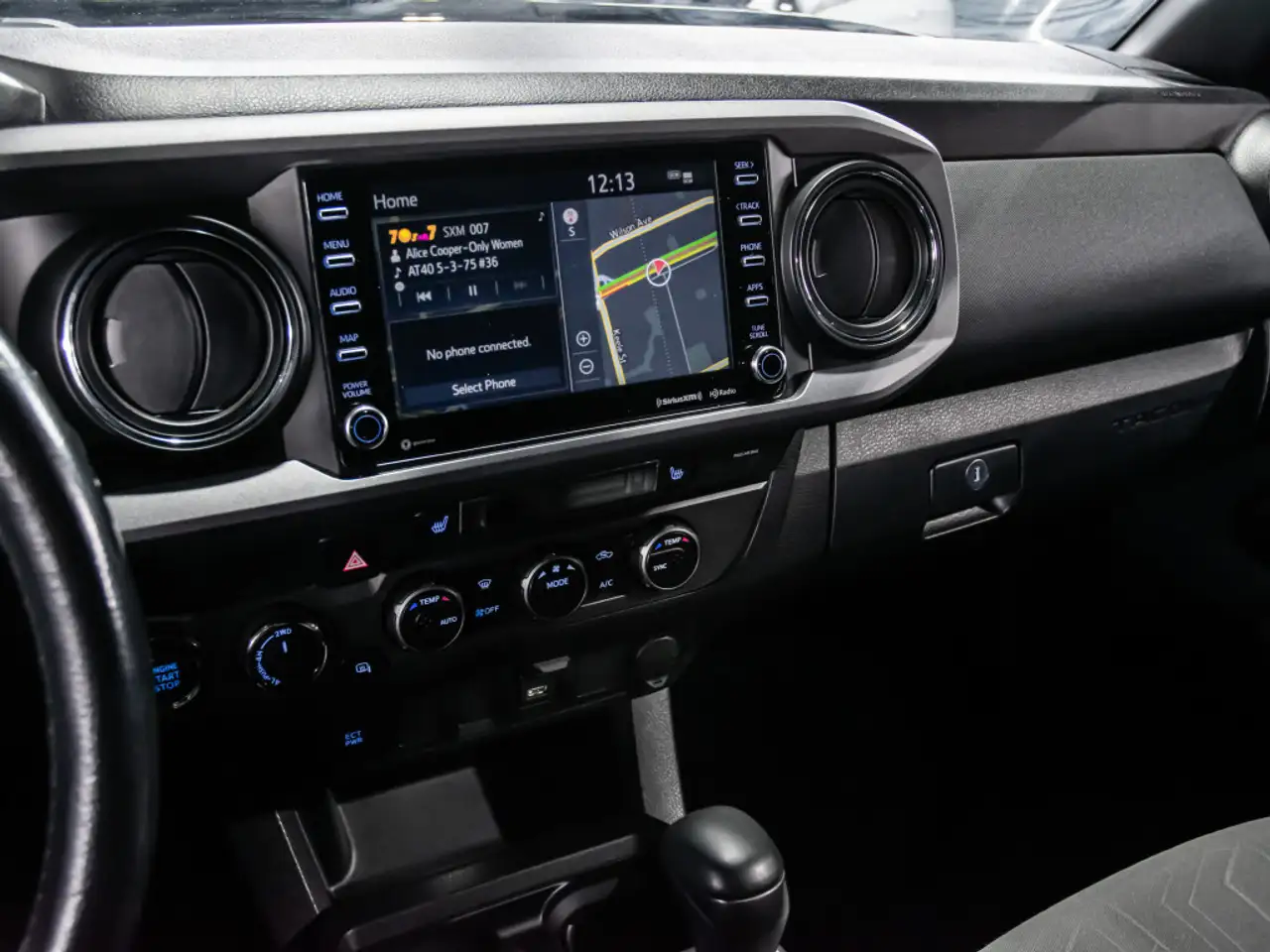 Toyota Tacoma снимка Toyota Tacoma