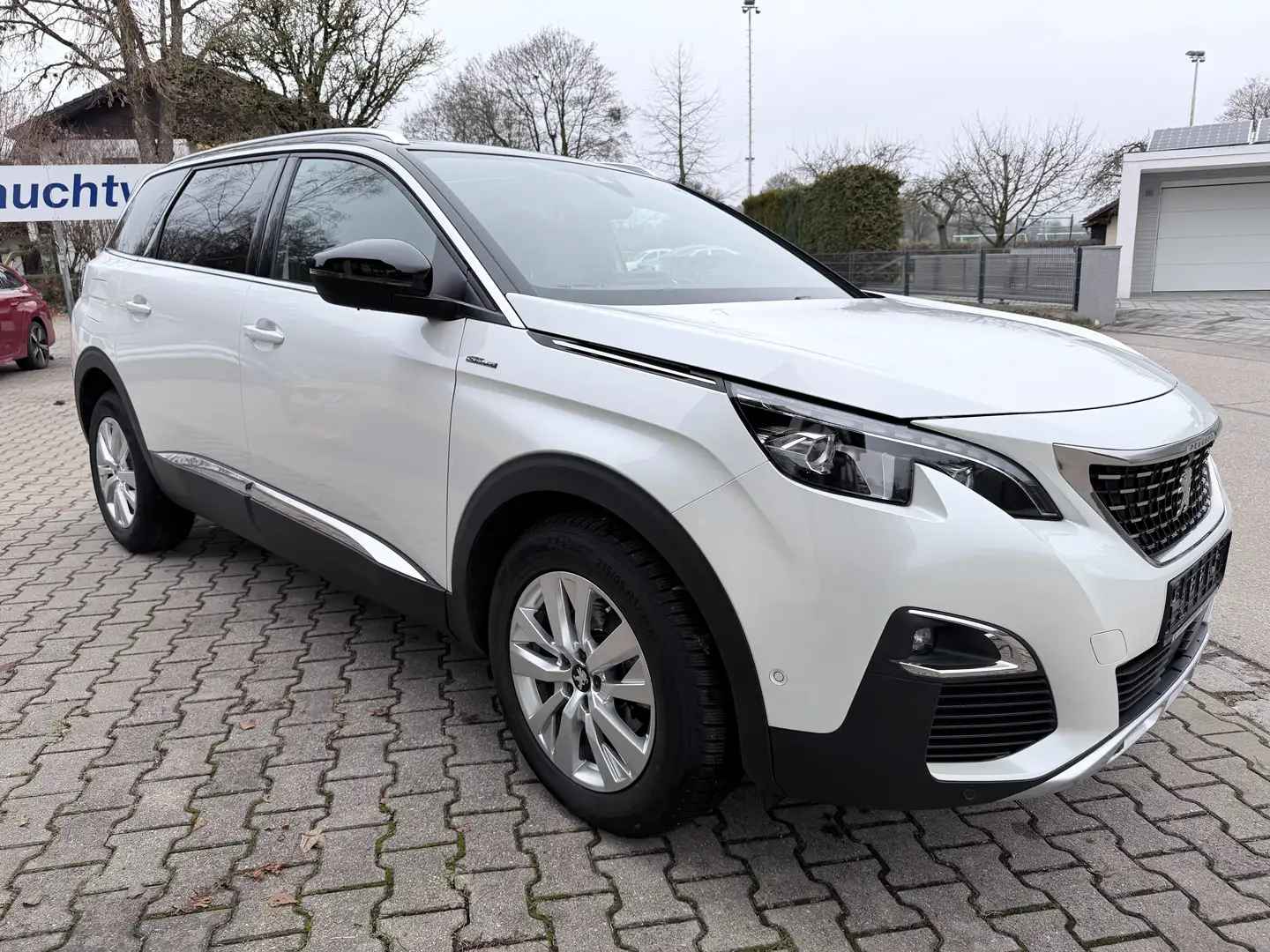 Peugeot 5008 Allure Weiß - 2