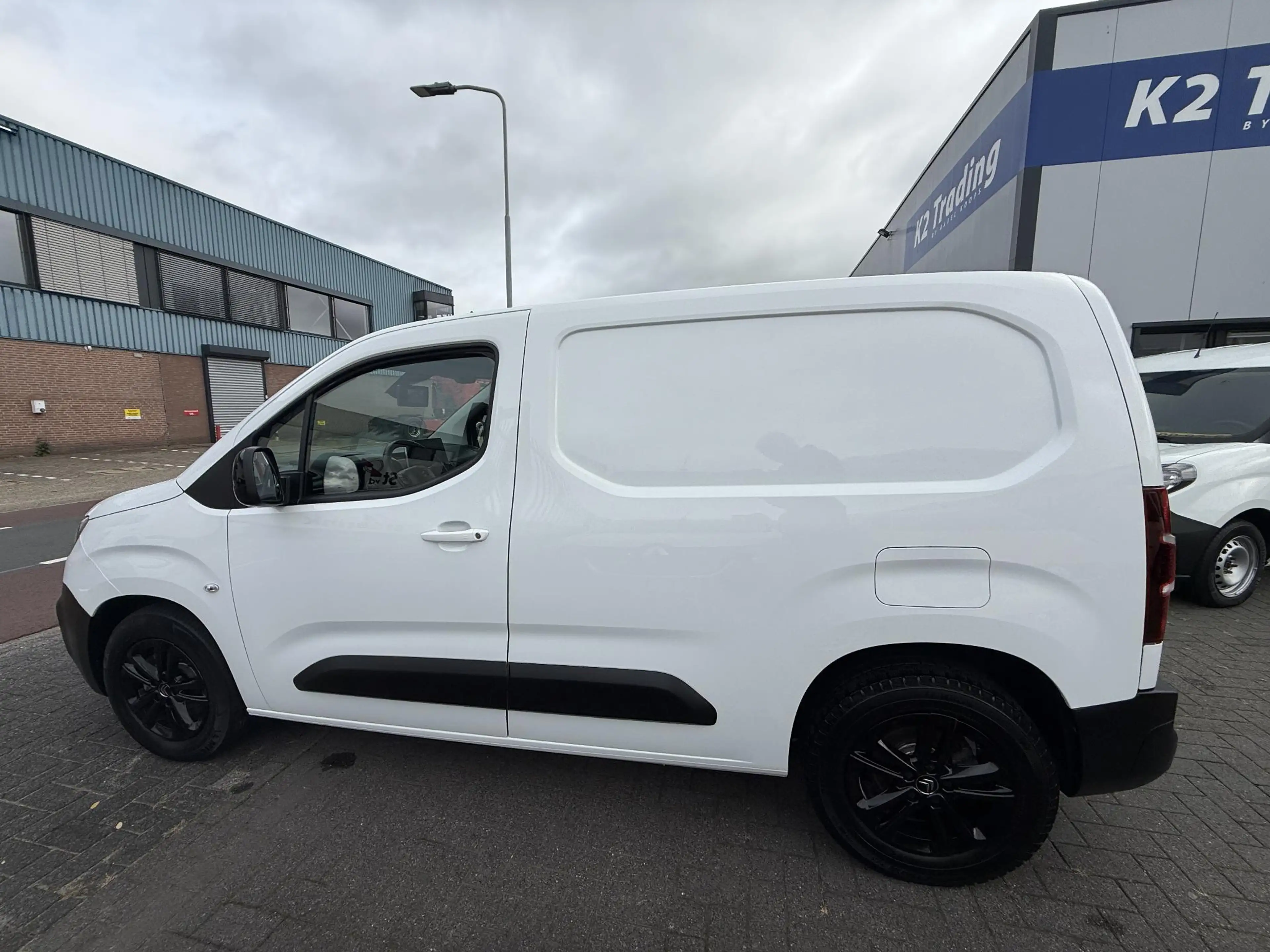 Citroen Berlingo ë-Berlingo Club 50 kWh 3 Zitplaatsen Climate Contr — photo 3