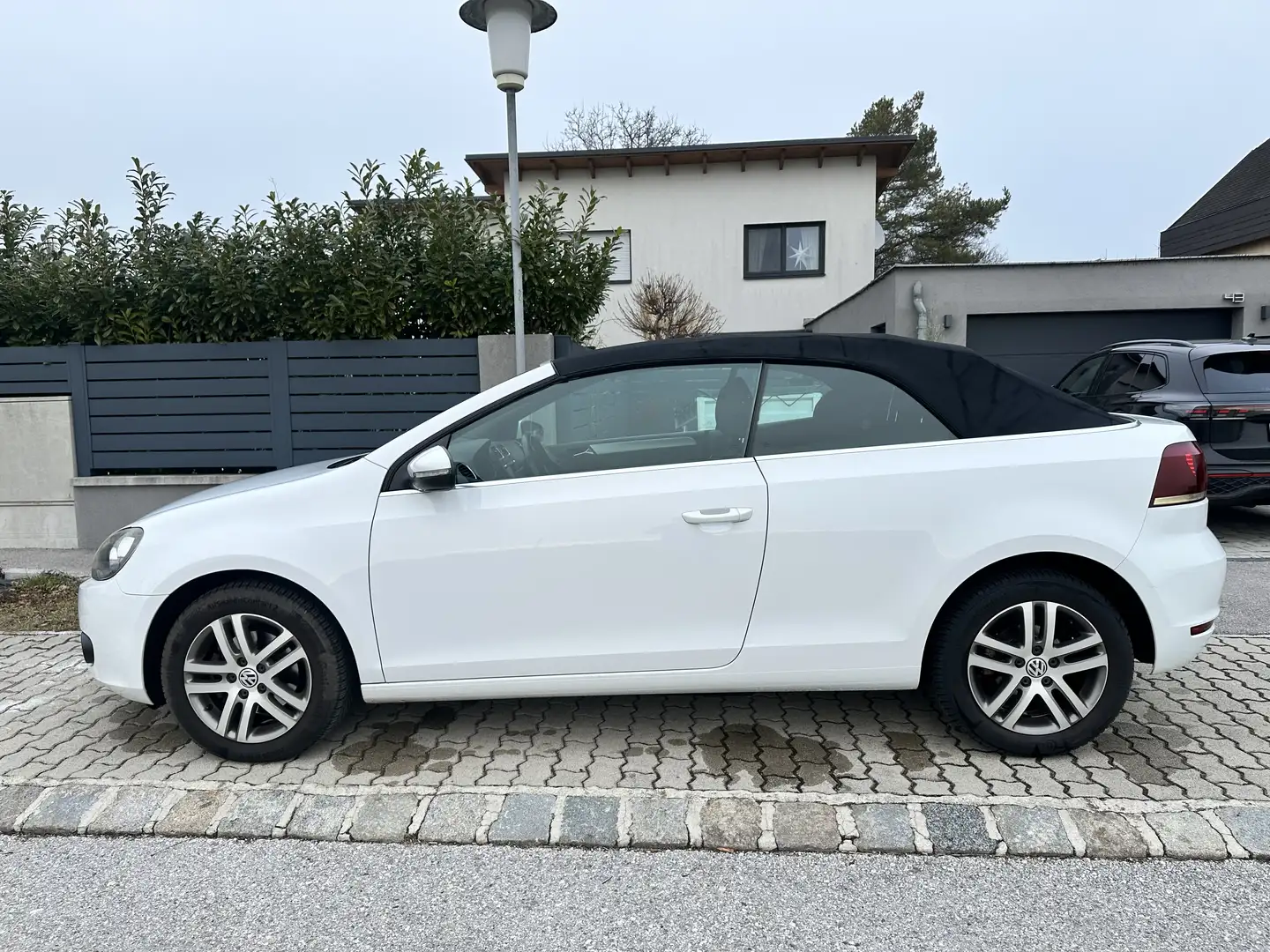 Volkswagen Golf Cabriolet Cabrio BMT 1,6 TDI DPF - 2