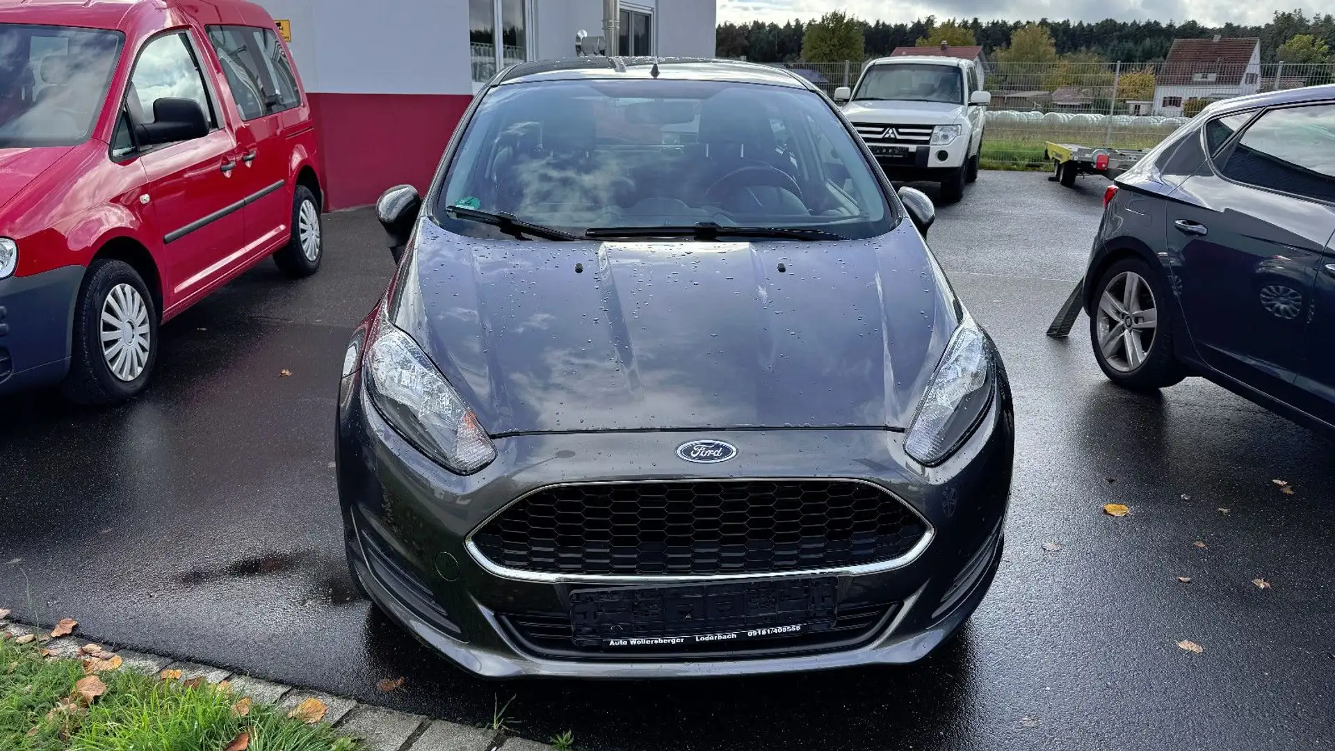 Ford Fiesta Trend, KD/ZAHNR./WASSERP. neu Grau - 2