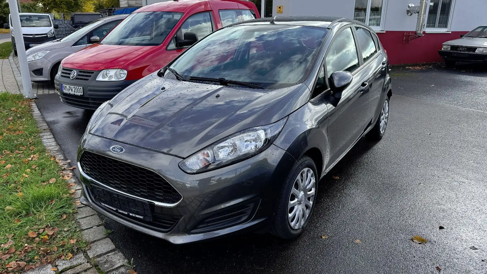 Ford Fiesta Trend, KD/ZAHNR./WASSERP. neu Grau - 1