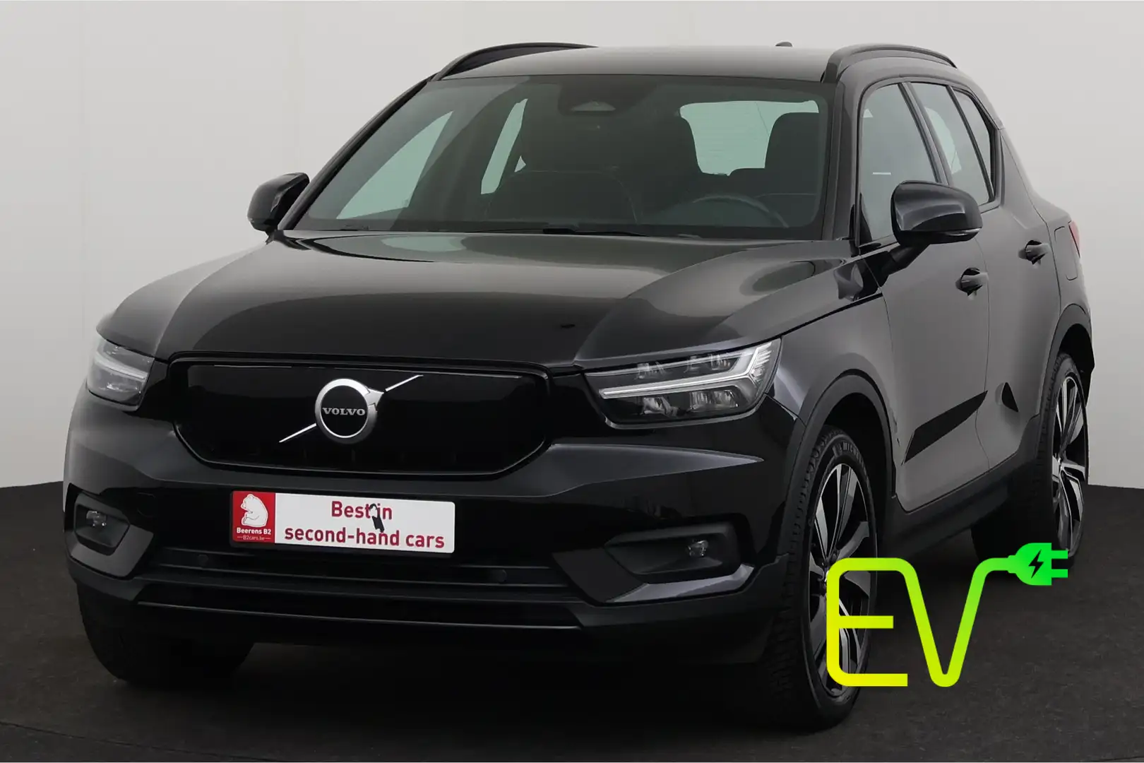 Volvo XC40 P8 R-DESIGN RECHARGE AWD 78 kWh + CARPLAY + GPS + Schwarz - 1