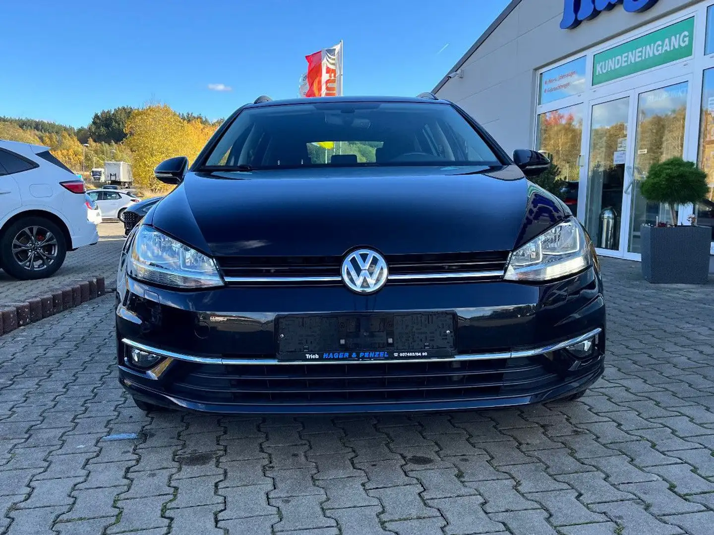 Volkswagen Golf VII Variant Comfort PDC Navi SH ACC Klima Noir - 2