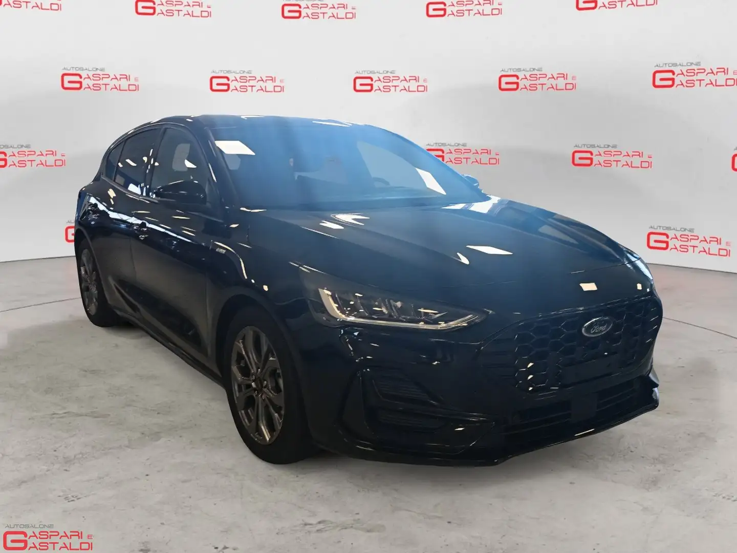 Ford Focus Focus 1.5 EcoBlue 115 CV automatico 5p. ST-Line Nero - 2