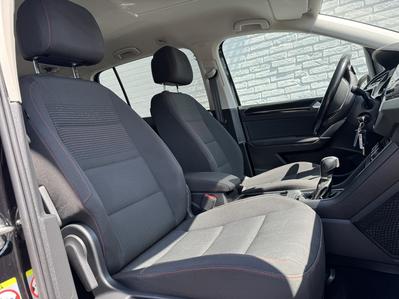 Volkswagen Touran 1.4 TSI Highline Business 7p Automaat Carplay Stoe — photo 40