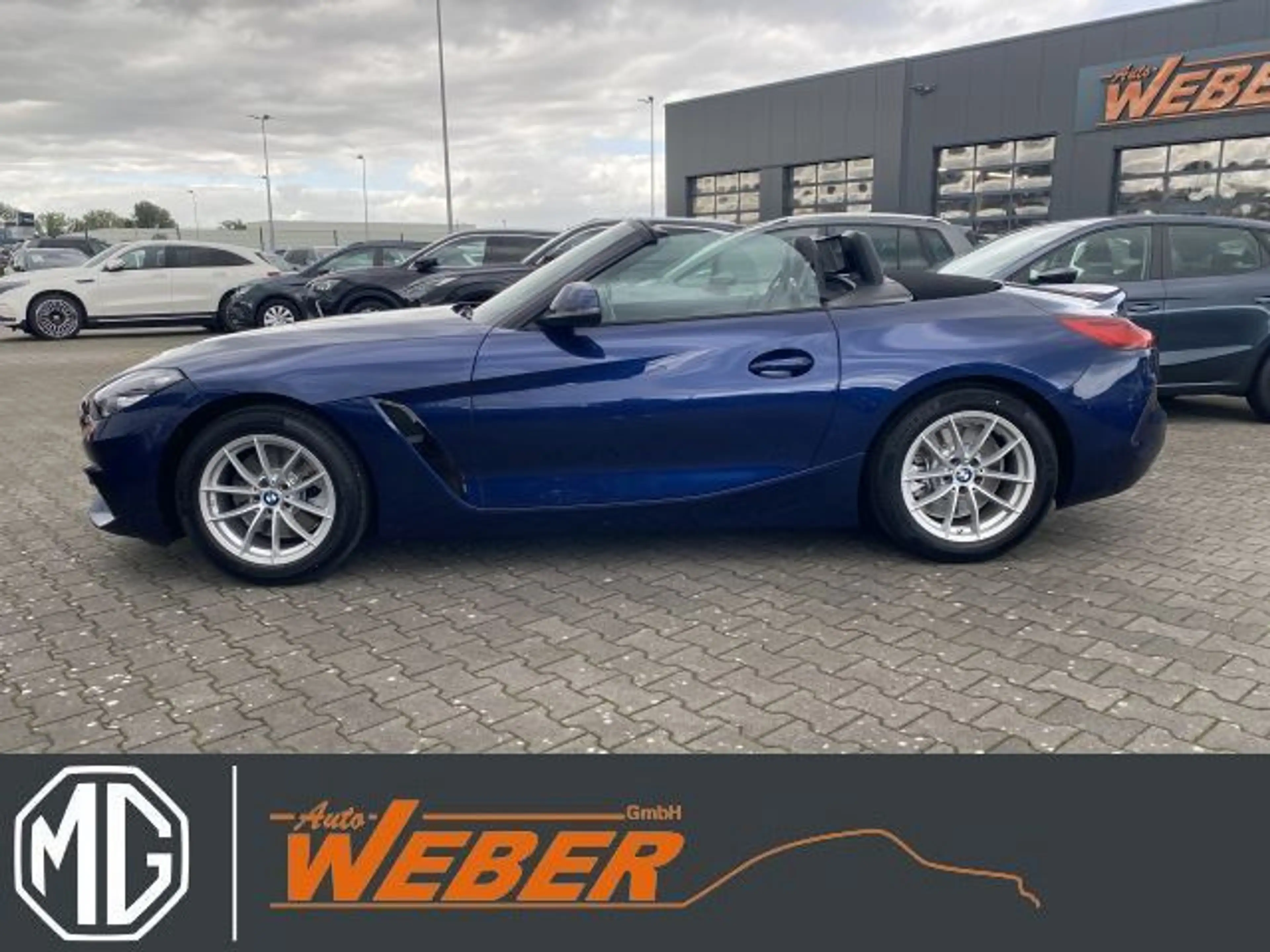 BMW Z4 Roadster sDrive 20 i Advantage G29 — photo 8