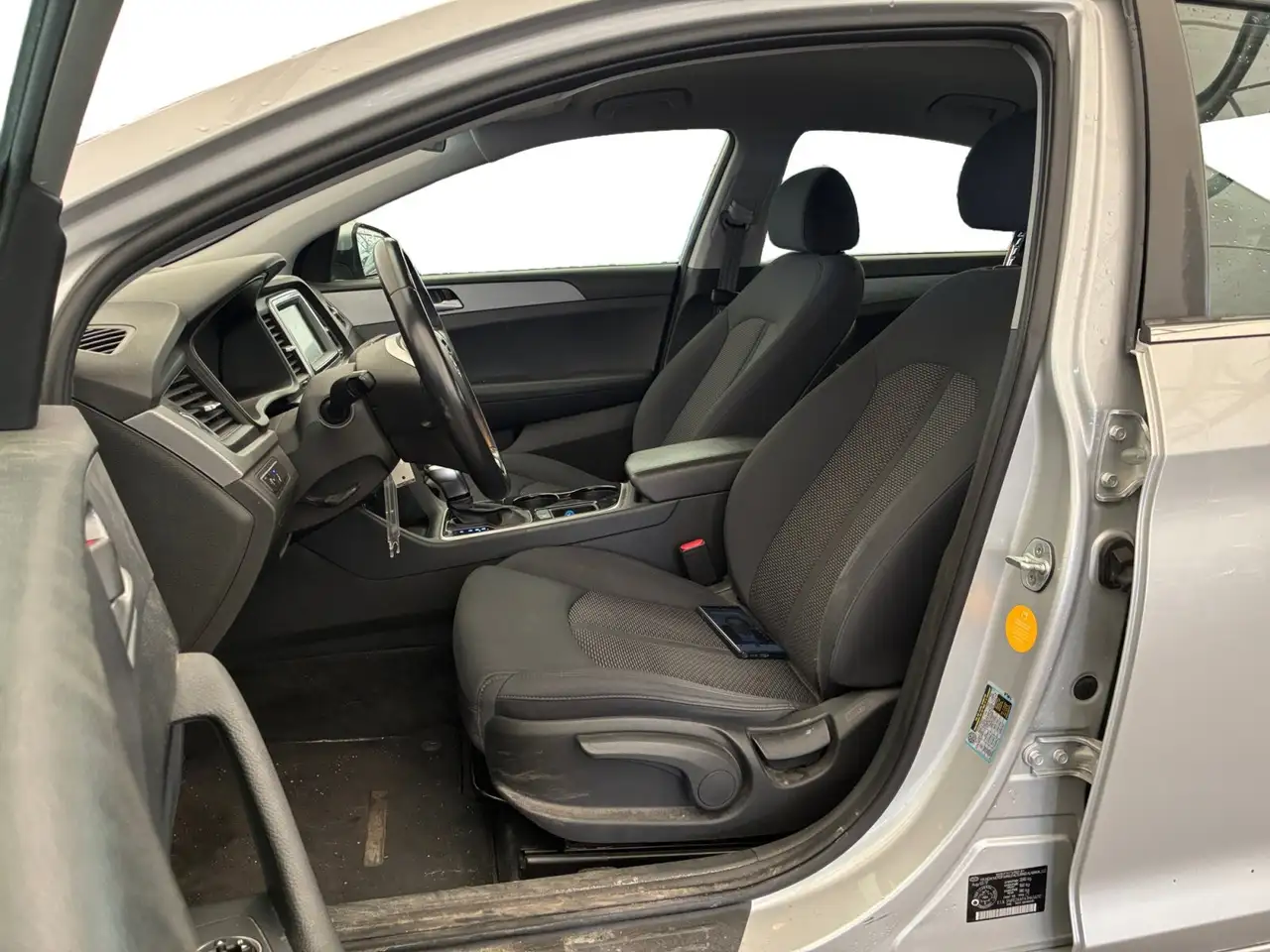 Hyundai SONATA снимка Hyundai SONATA