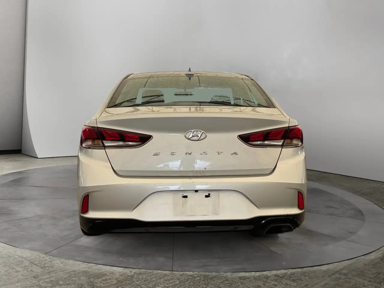 Hyundai SONATA снимка Hyundai SONATA