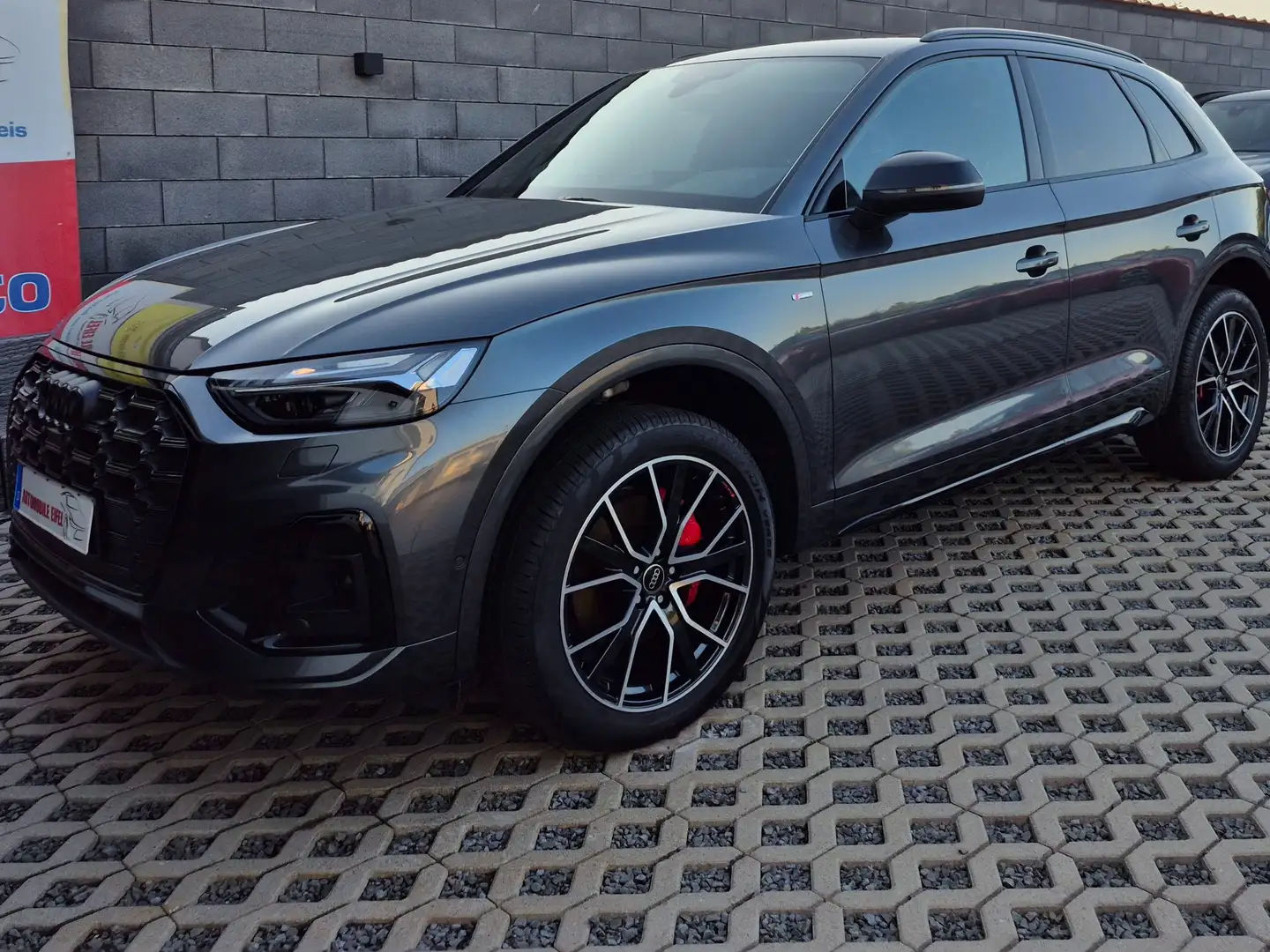 Audi Q5 40 TDI quattro S line*MATRIX*ACC*360KAMERA*AHK*SHZ Grau - 2