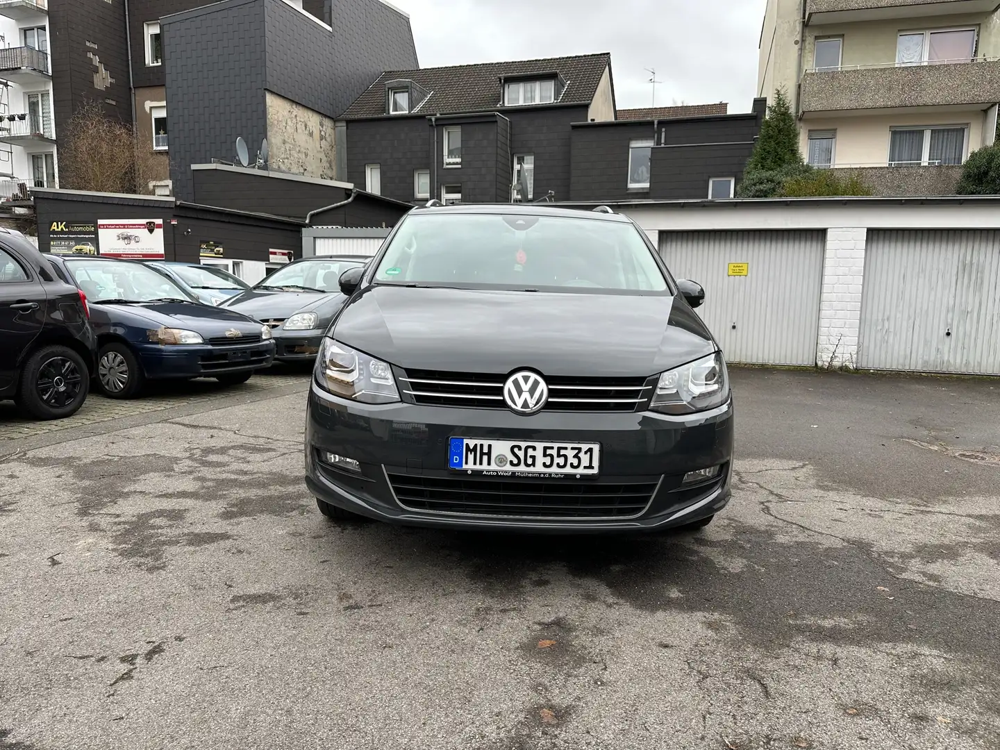 Volkswagen Sharan Sound BMT/Start-Stopp 7 Sitzer, Navi, LED, PDC!! Šedá - 2